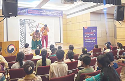 Children from Delhi-based NGO visit Korean Cultural Center India for an immersive Korean cultural experience